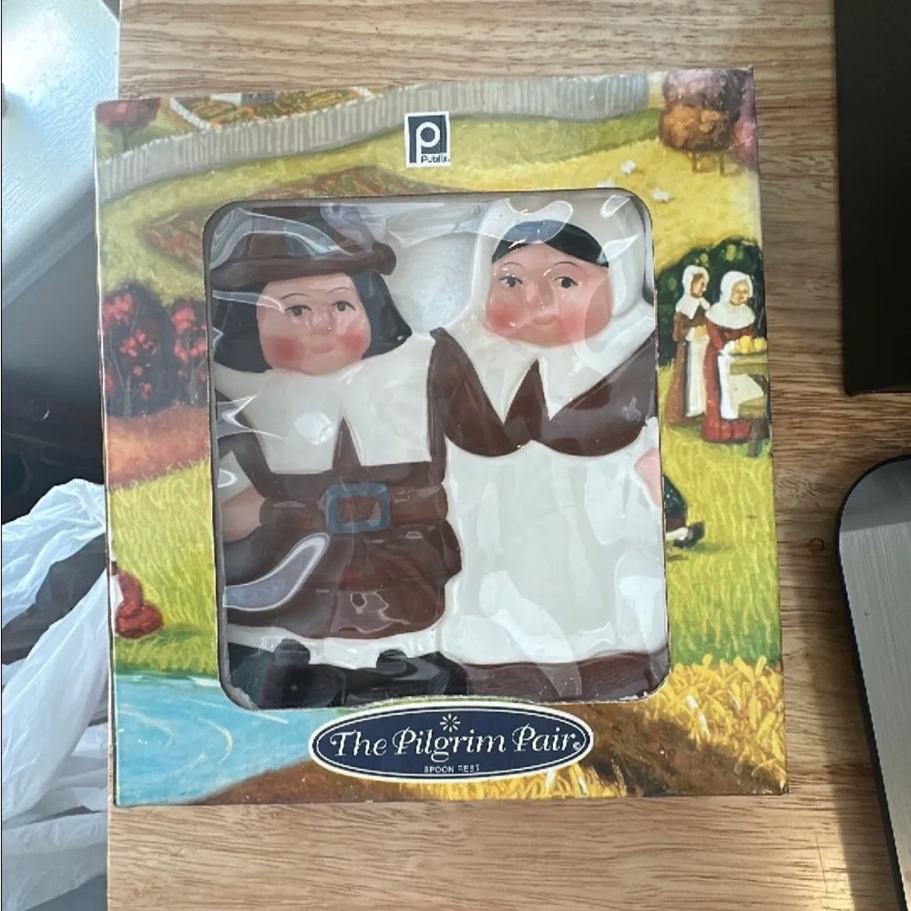 Pilgrim Pair Spoon Rest